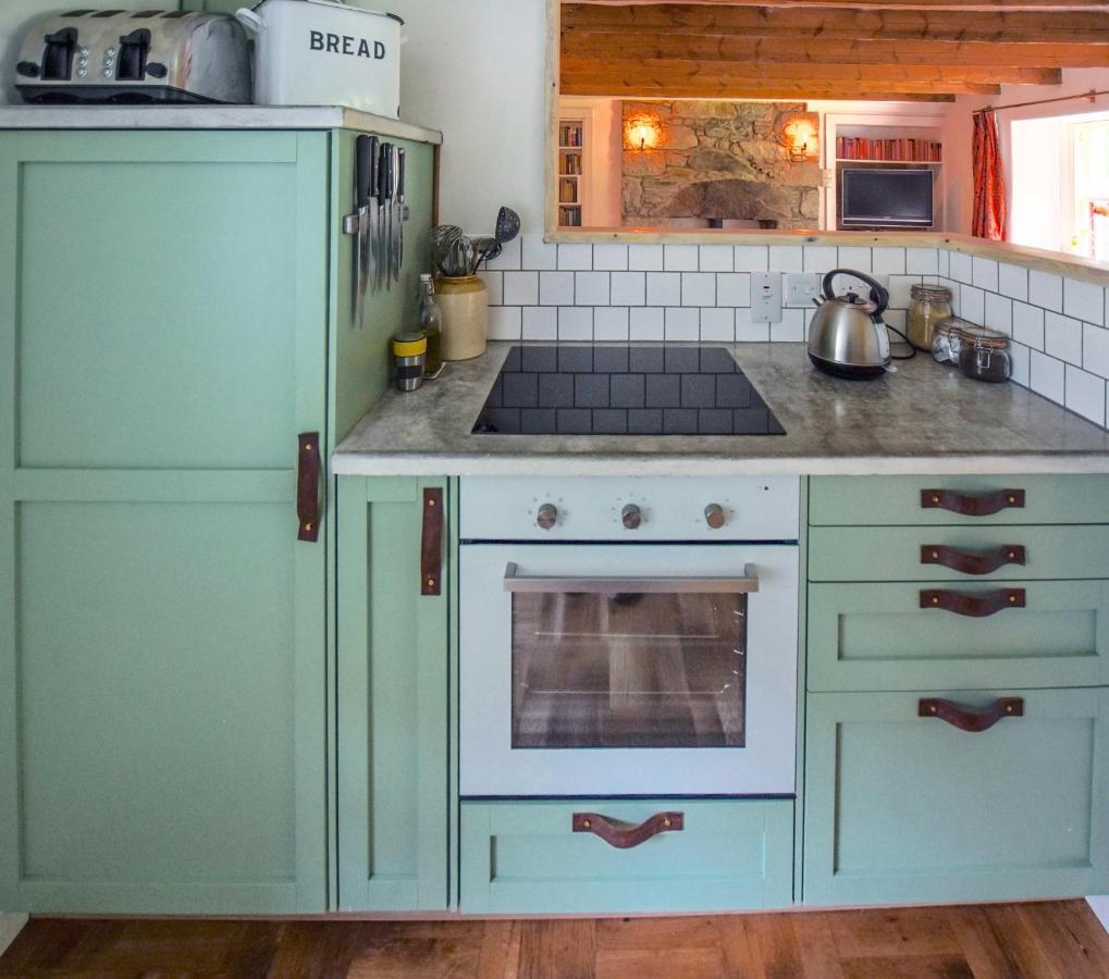 The Dell Of Abernethy - A Woodland Hideaway Apartment เนธีบริดจ์ ภายนอก รูปภาพ